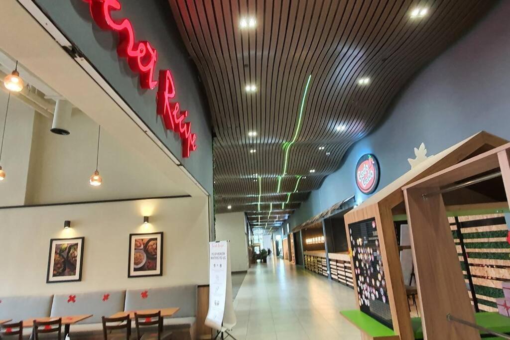Kozi Square New Sgh Cozy Home Lv7D Кучинг Екстериор снимка